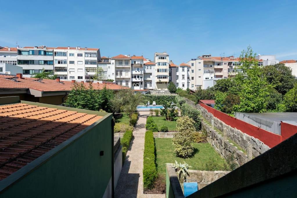 Chic Porto Hideaway: Pool & Garden Apartment Exterior photo